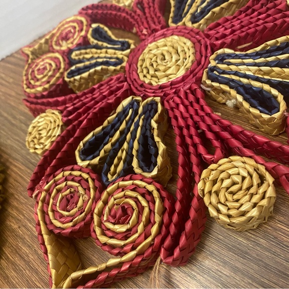 Decorative Straw Trivet Hot Pads - set - Picture 6 of 9